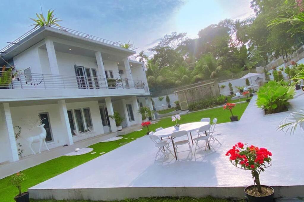 Garden Villa By Villapedia Bogor Exteriör bild