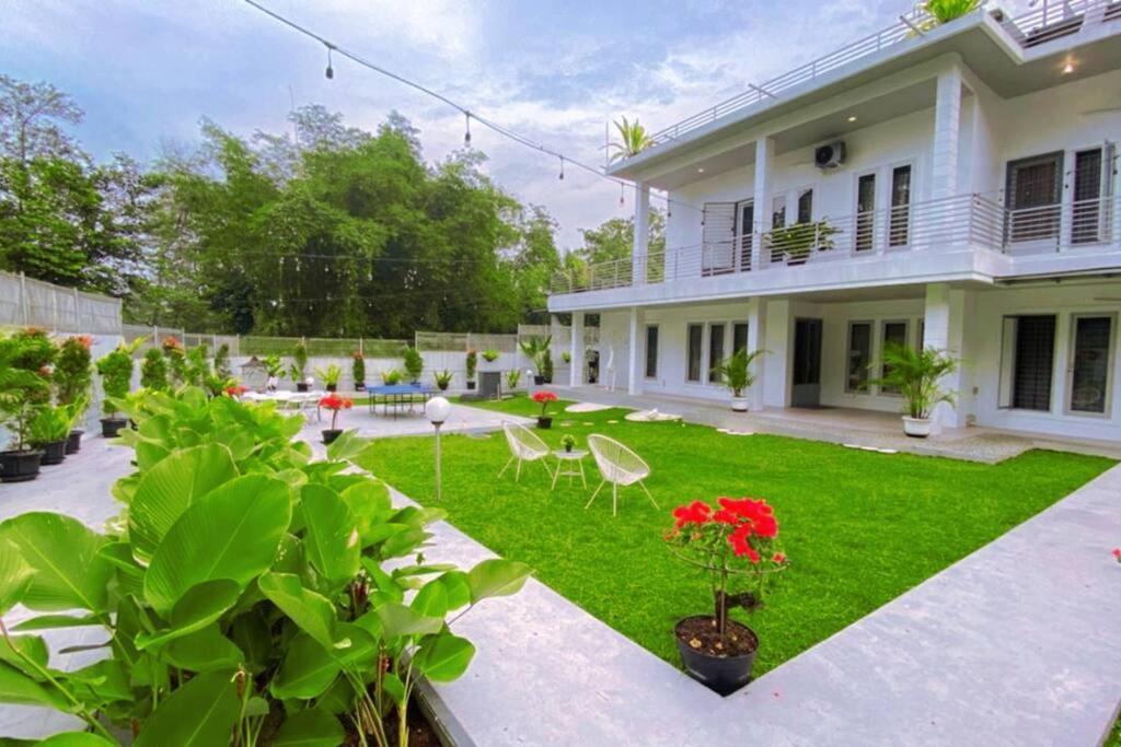 Garden Villa By Villapedia Bogor Exteriör bild