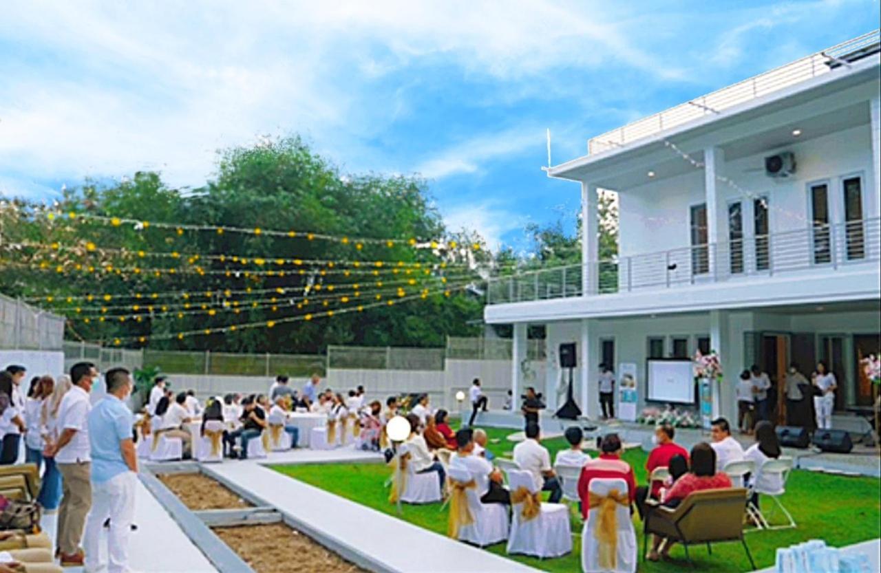 Garden Villa By Villapedia Bogor Exteriör bild